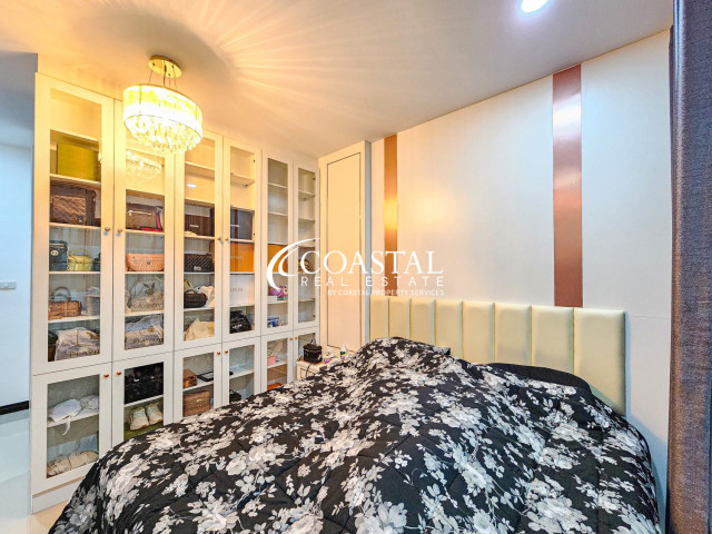 House For Sale Mabprachan/Pong