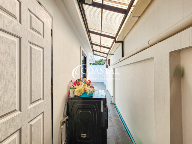 House For Sale Mabprachan/Pong