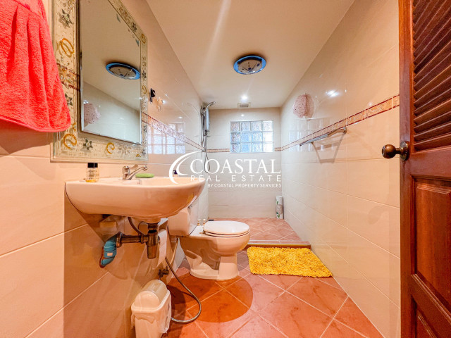 Townhouse For Sale South Pattaya