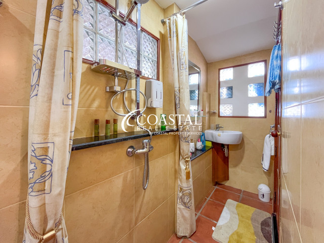 อสังหาริมทรัพย์เชิงพาณิชย์สำหรับขายที่พระตำหนัก