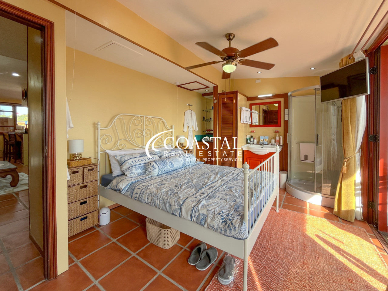 อสังหาริมทรัพย์เชิงพาณิชย์สำหรับขายที่พระตำหนัก