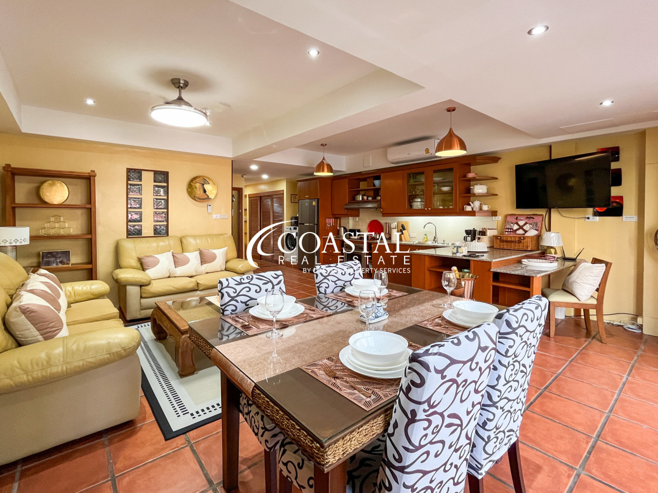 อสังหาริมทรัพย์เชิงพาณิชย์สำหรับขายที่พระตำหนัก