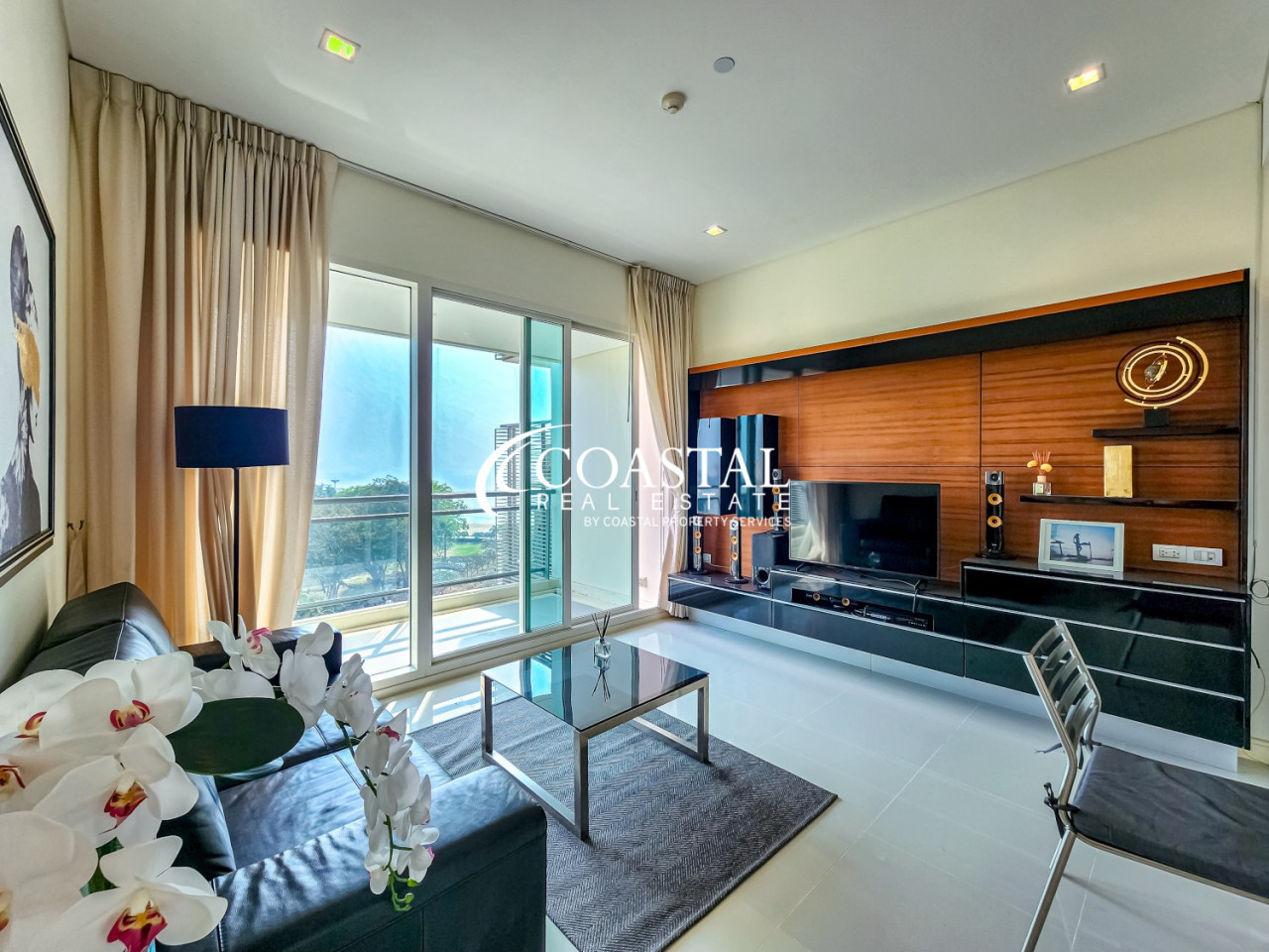 คอนโดสำหรับขายหรือเช่าที่จอมเทียน