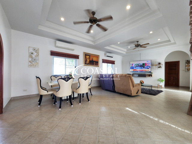 House For Sale And Rent Mabprachan/Pong