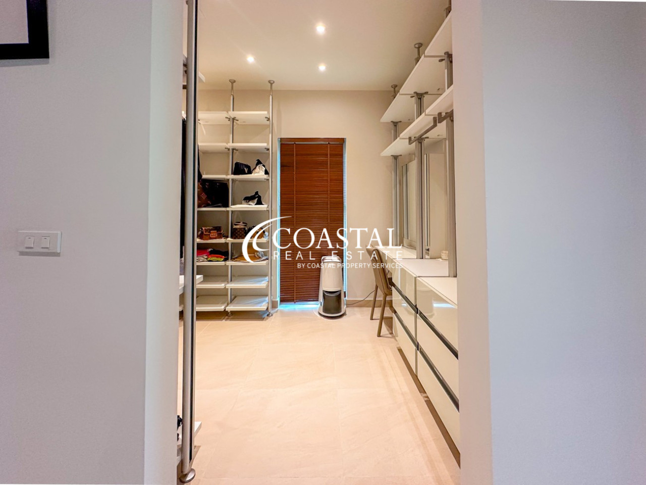 House For Sale And Rent Mabprachan/Pong