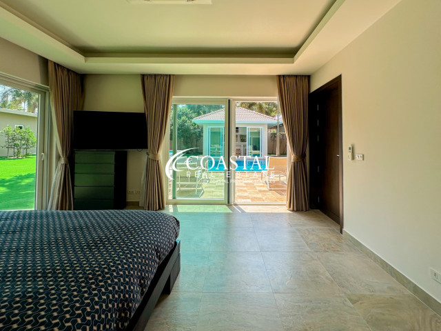 House For Sale And Rent Mabprachan/Pong