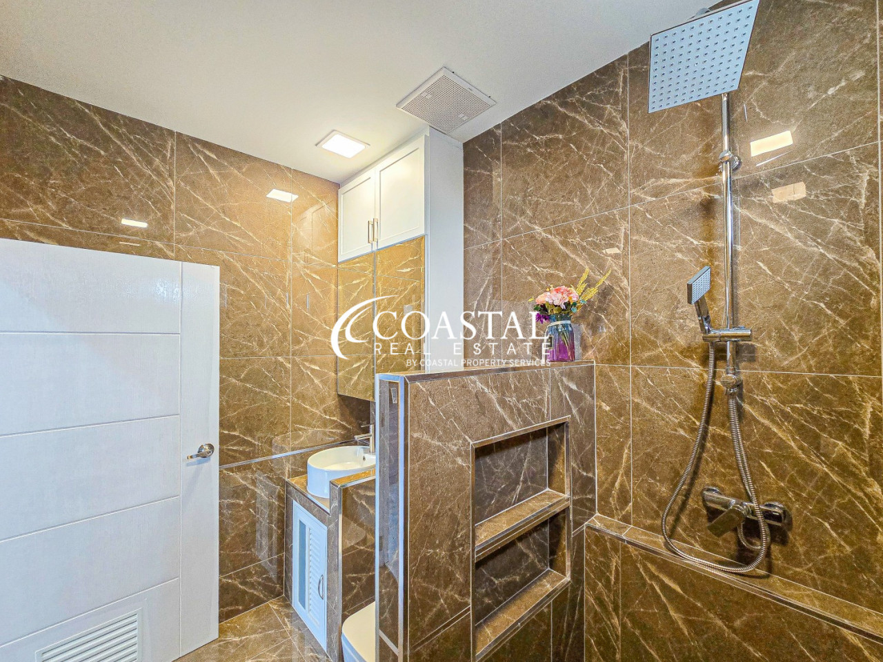 House For Sale Mabprachan/Pong