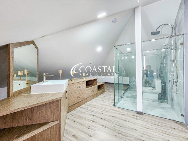 House For Sale Mabprachan/Pong