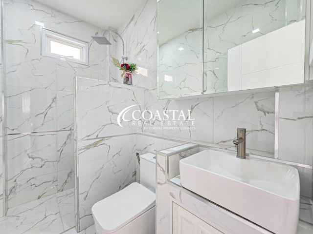 House For Sale Mabprachan/Pong