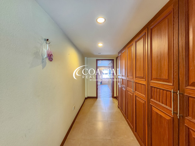 Townhouse For Sale Pratumnak