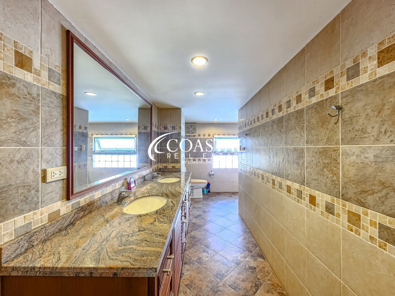Townhouse For Sale Pratumnak