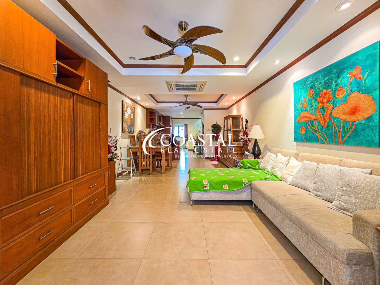 Townhouse For Sale Pratumnak