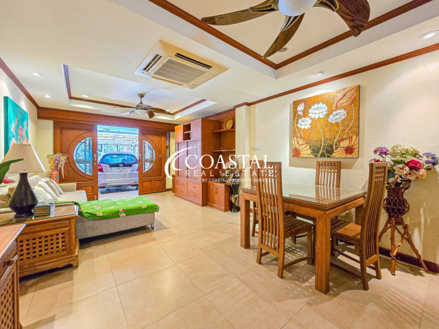 Townhouse For Sale Pratumnak
