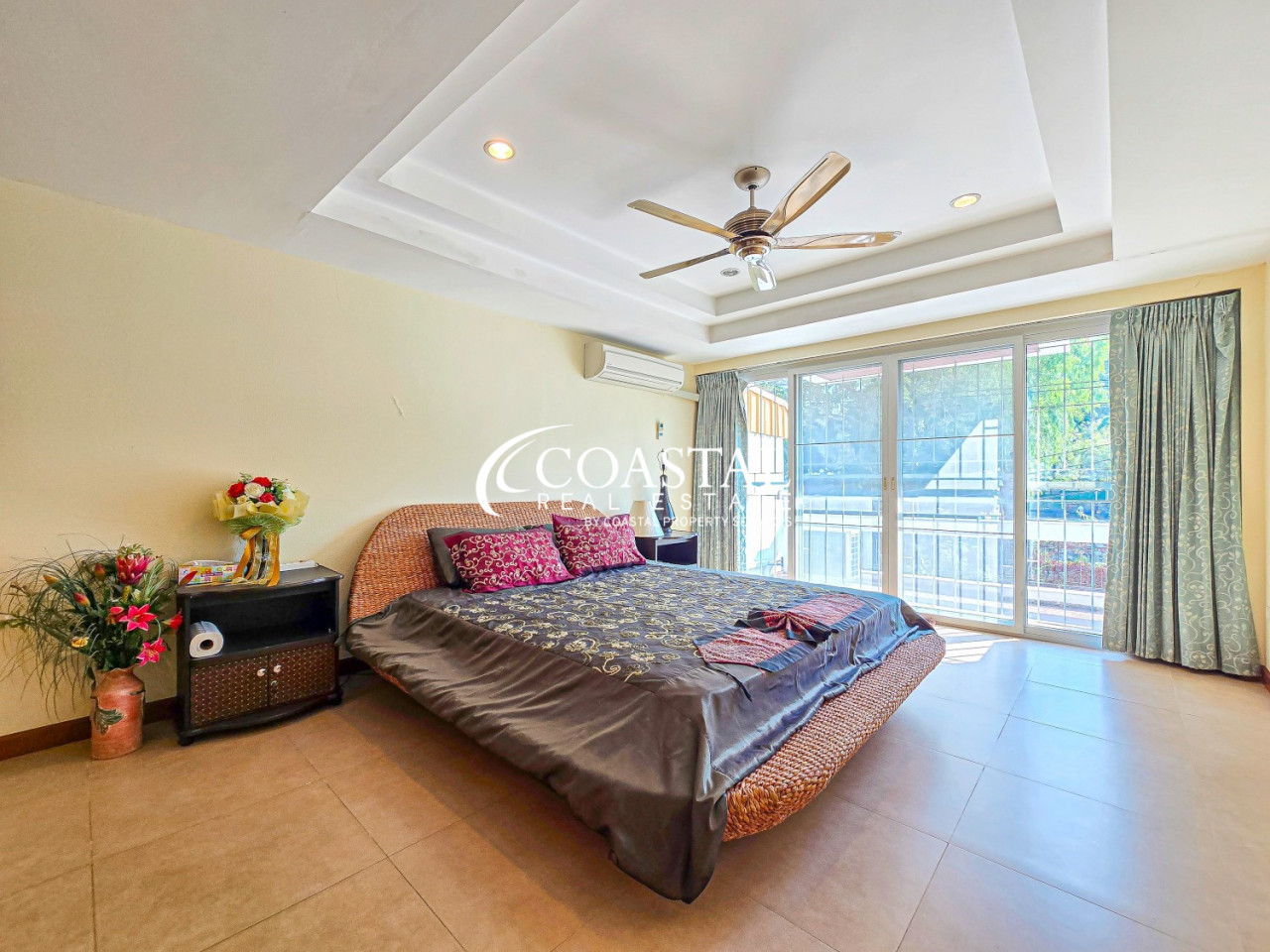 Townhouse For Sale Pratumnak