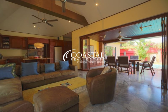 บ้านสำหรับขายที่จอมเทียน