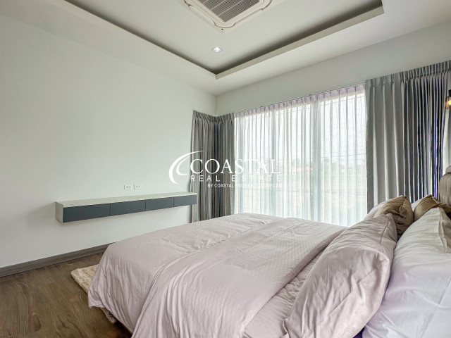 House For Sale And Rent Mabprachan/Pong