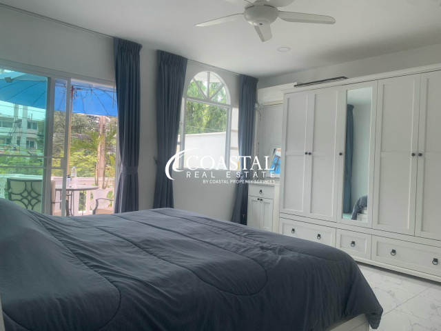 ทาวน์เฮ้าส์สำหรับขายหรือเช่าที่พระตำหนัก