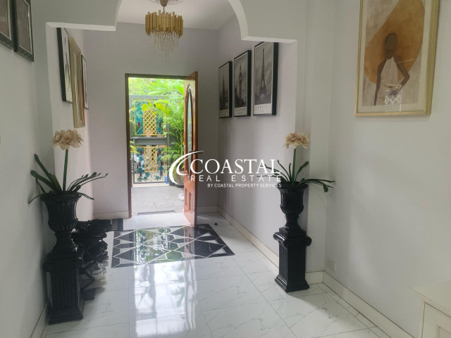 ทาวน์เฮ้าส์สำหรับขายหรือเช่าที่พระตำหนัก