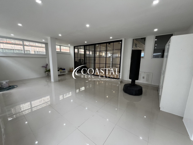 Townhouse For Rent Central Pattaya