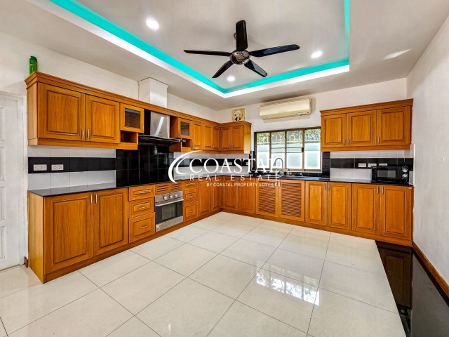 House For Rent Mabprachan/Pong