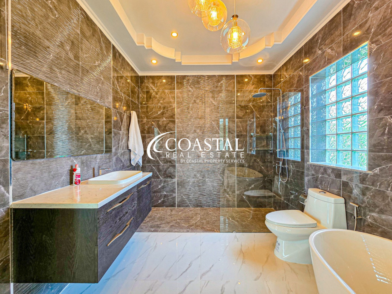 House For Sale Mabprachan/Pong