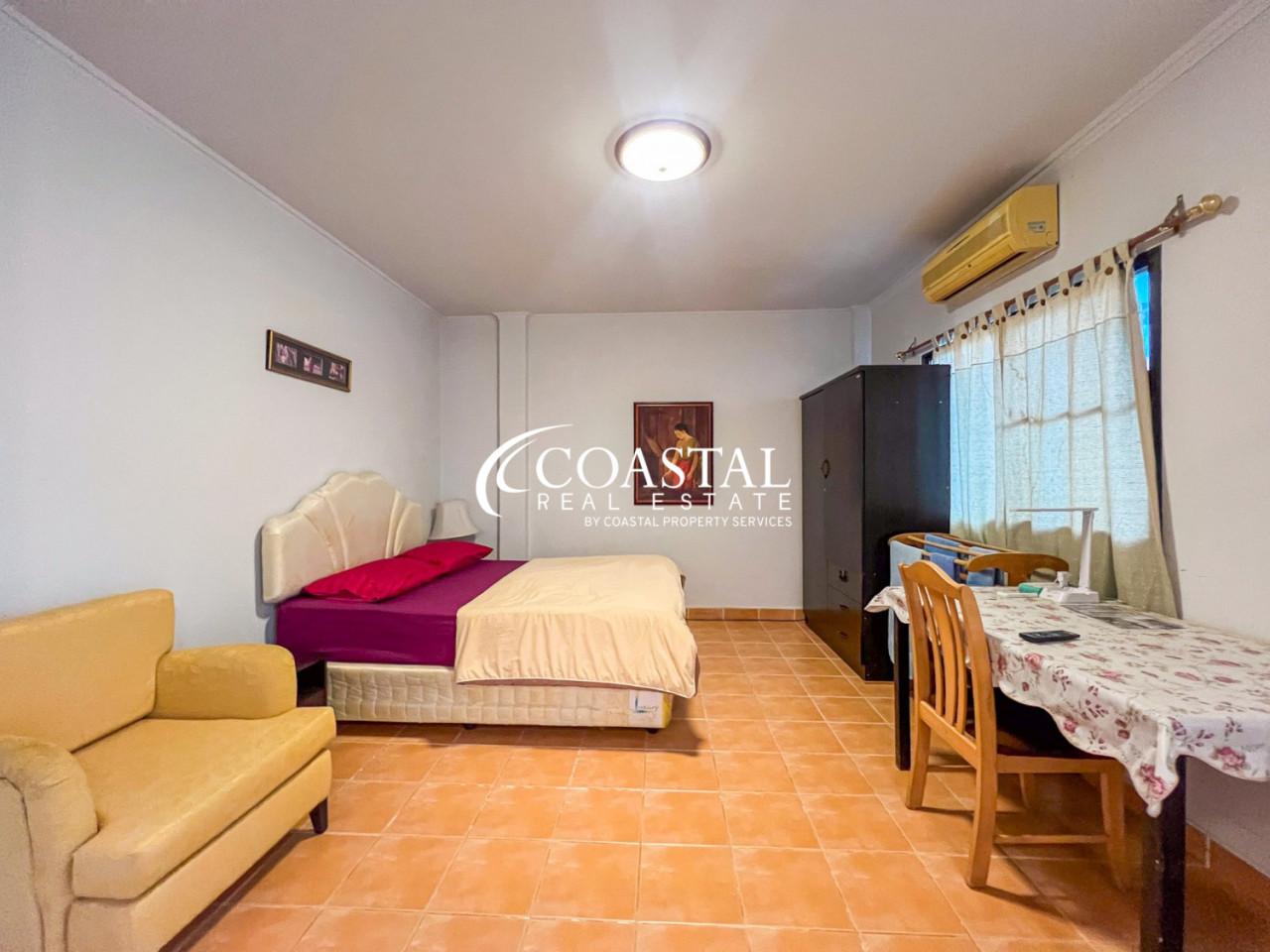 Townhouse For Sale South Pattaya