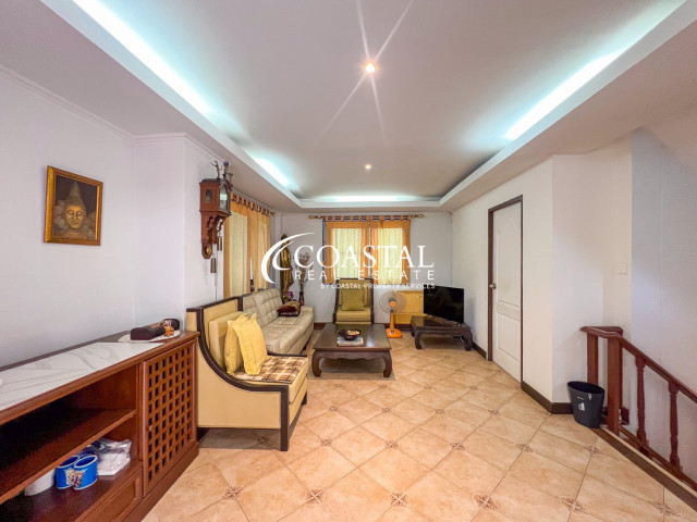 Townhouse For Sale South Pattaya