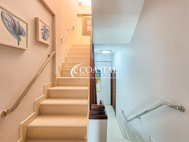 Townhouse For Sale Pratumnak