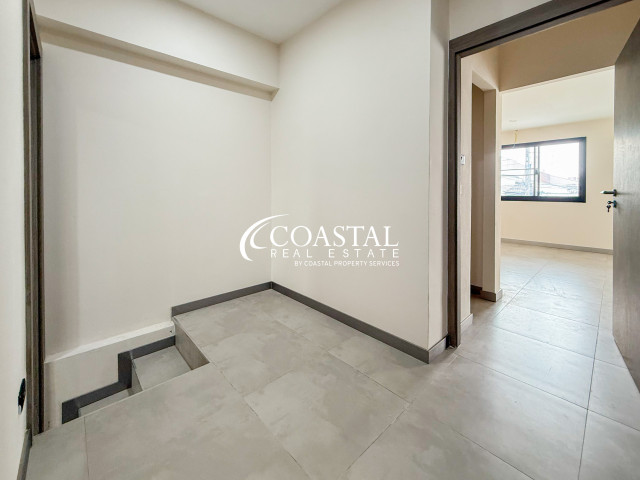 Townhouse For Sale Central Pattaya