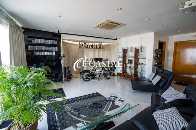 Condo For Sale Pratumnak