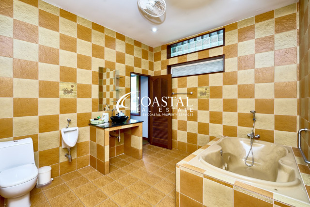 House For Sale Mabprachan/Pong