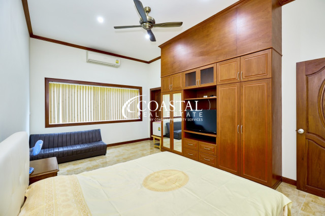 House For Sale Mabprachan/Pong