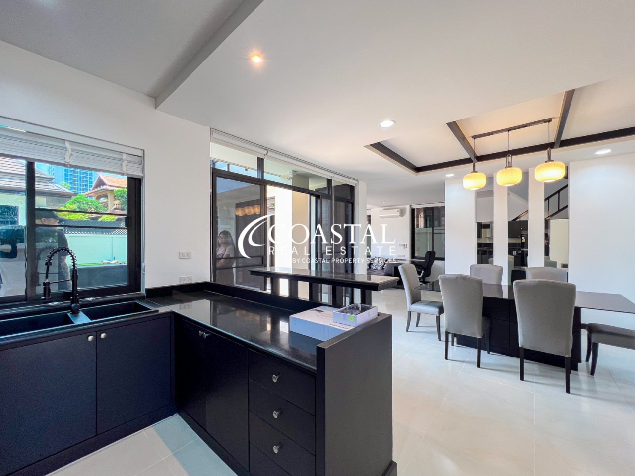 House For Sale And Rent Pratumnak