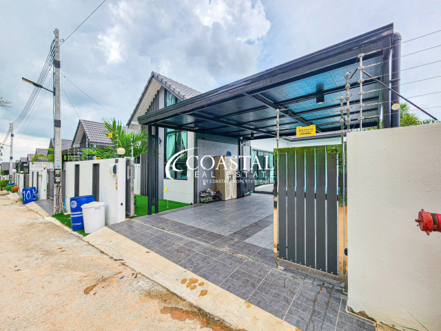 House For Sale Mabprachan/Pong