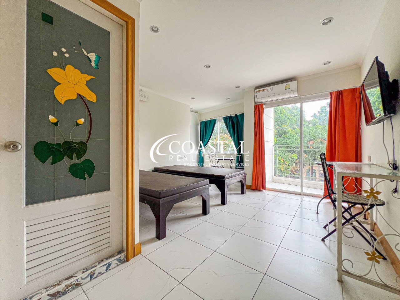 Commercial For Sale Wong Amat