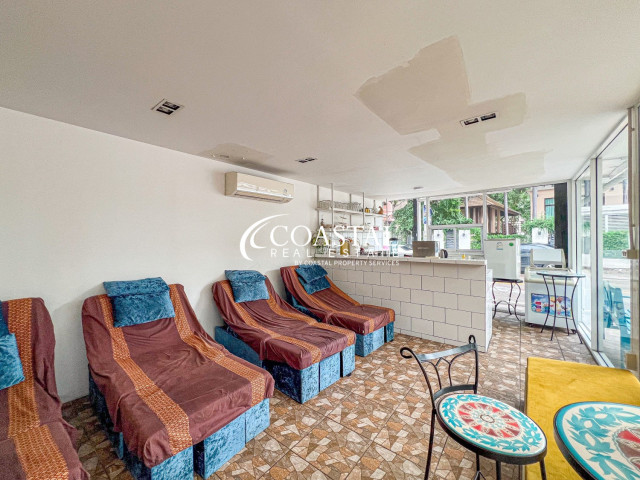 Commercial For Sale Wong Amat