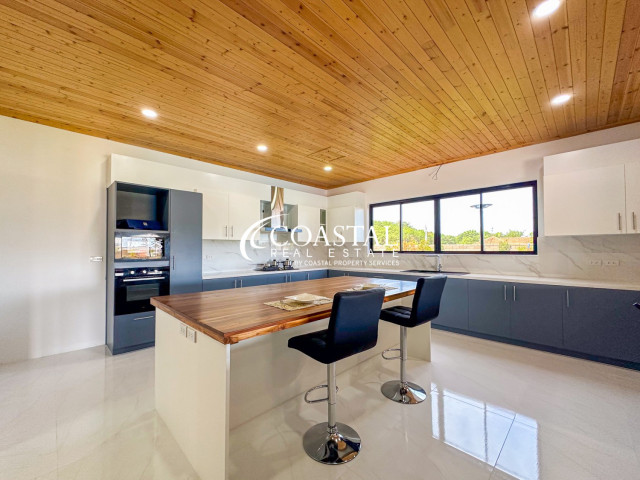 บ้านสำหรับขายที่บางเสร่