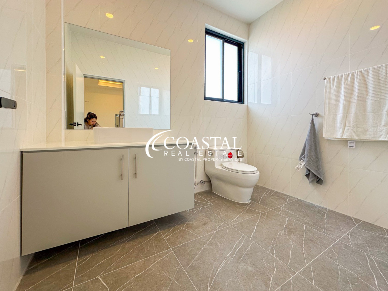 บ้านสำหรับขายที่บางเสร่