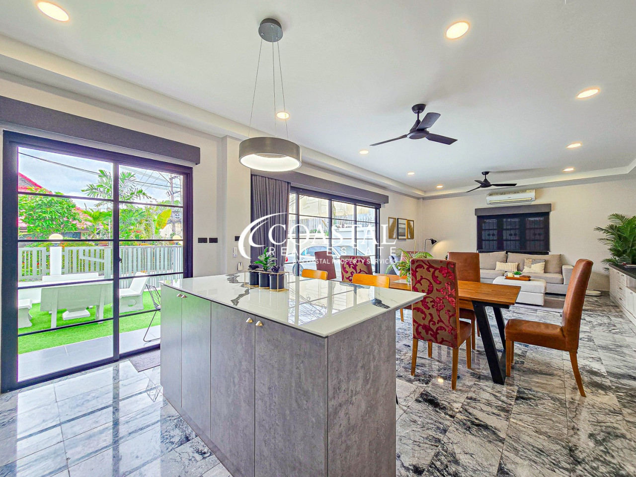 บ้านสำหรับขายหรือเช่าที่พัทยาตะวันออก