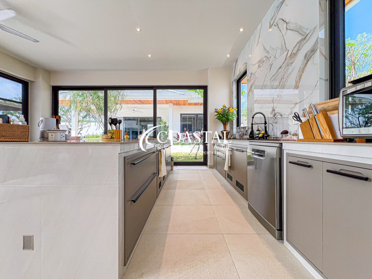 House For Sale Mabprachan/Pong