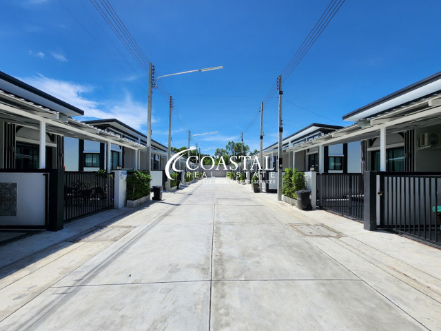 Townhouse For Rent East Pattaya