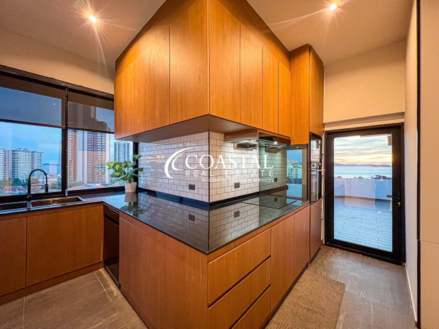 Condo For Sale Pratumnak