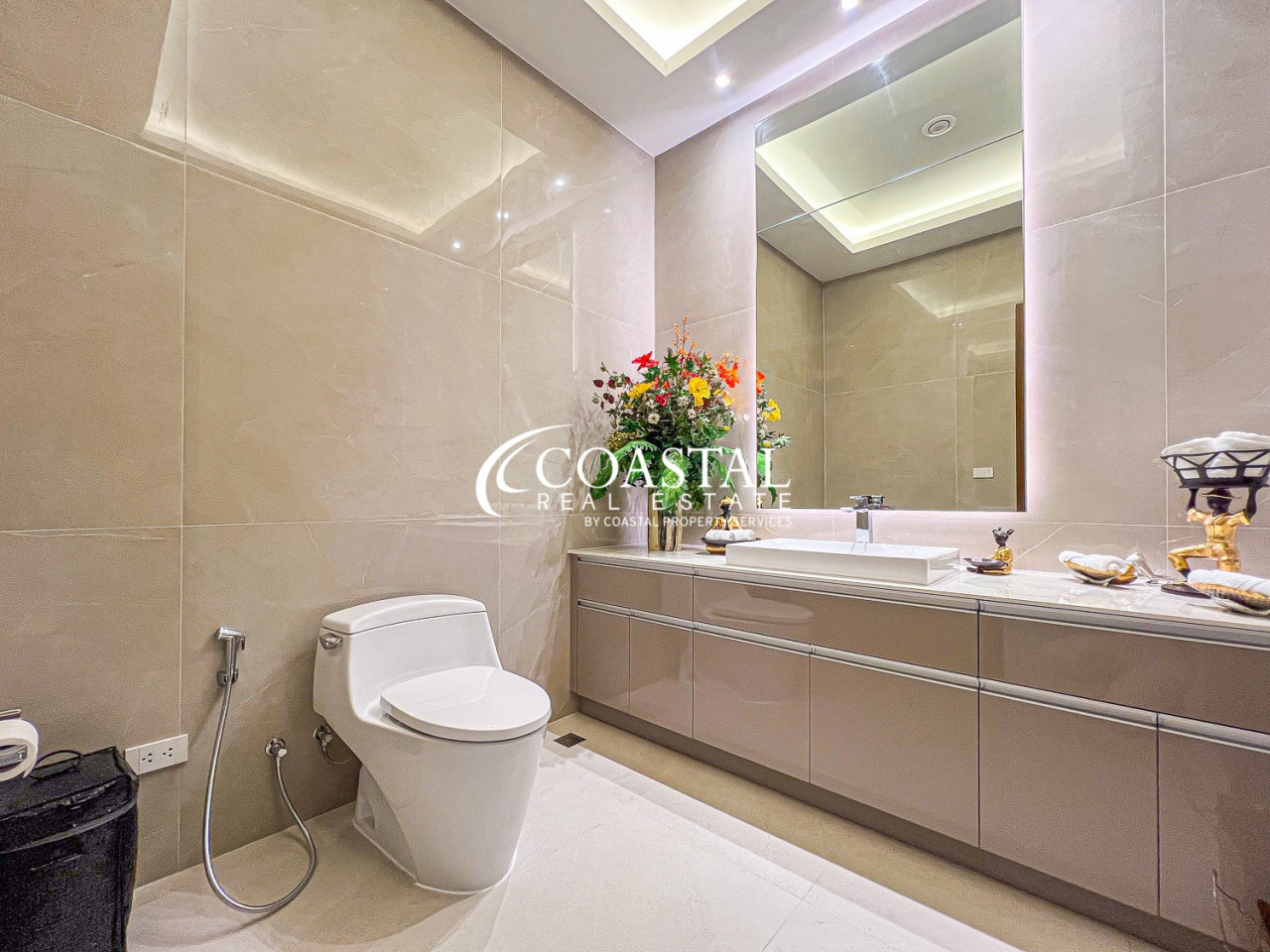 House For Sale Mabprachan/Pong