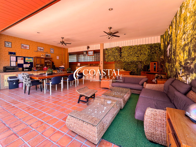 อสังหาริมทรัพย์เชิงพาณิชย์สำหรับขายที่พระตำหนัก