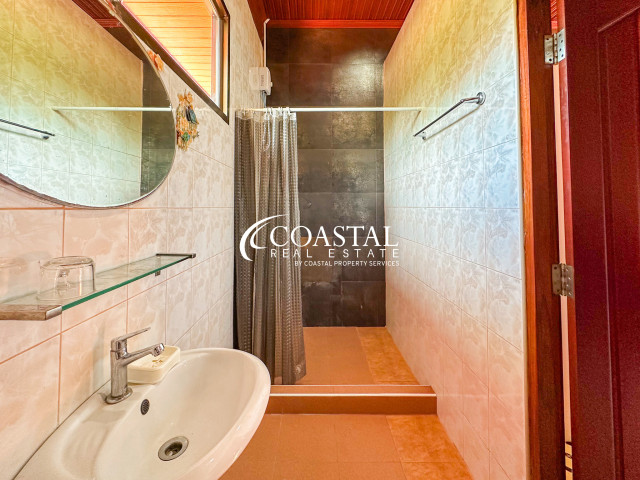 อสังหาริมทรัพย์เชิงพาณิชย์สำหรับขายที่พระตำหนัก