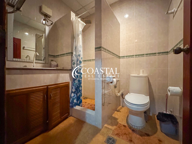 อสังหาริมทรัพย์เชิงพาณิชย์สำหรับขายที่พระตำหนัก