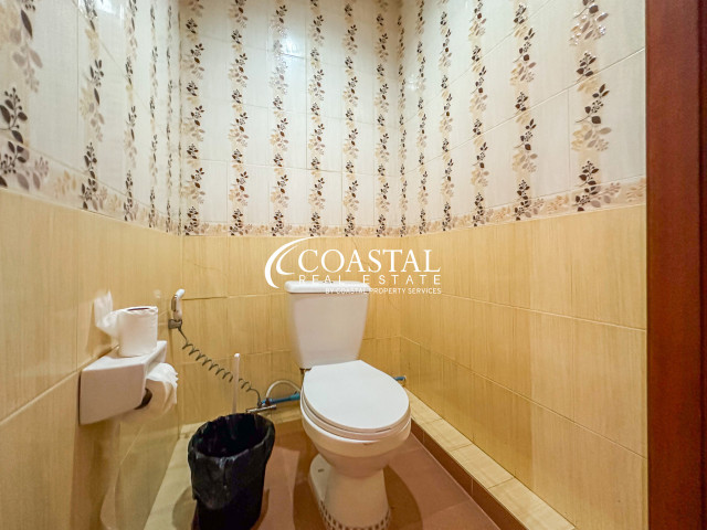 อสังหาริมทรัพย์เชิงพาณิชย์สำหรับขายที่พระตำหนัก