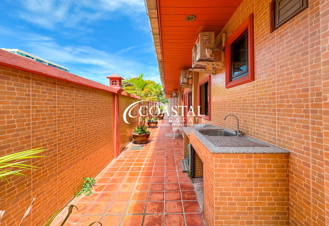 อสังหาริมทรัพย์เชิงพาณิชย์สำหรับขายที่พระตำหนัก