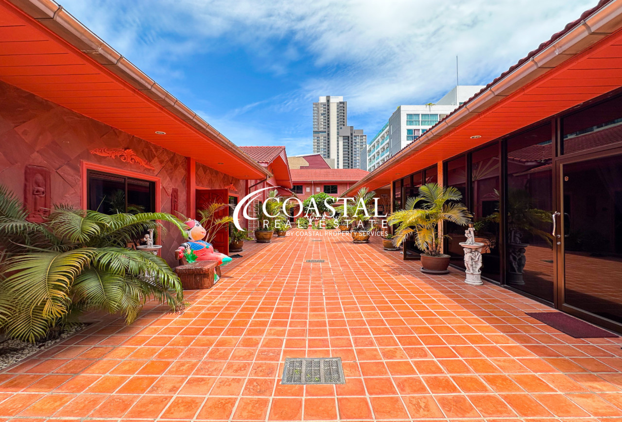 อสังหาริมทรัพย์เชิงพาณิชย์สำหรับขายที่พระตำหนัก