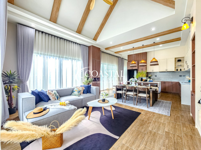 House For Sale Mabprachan/Pong